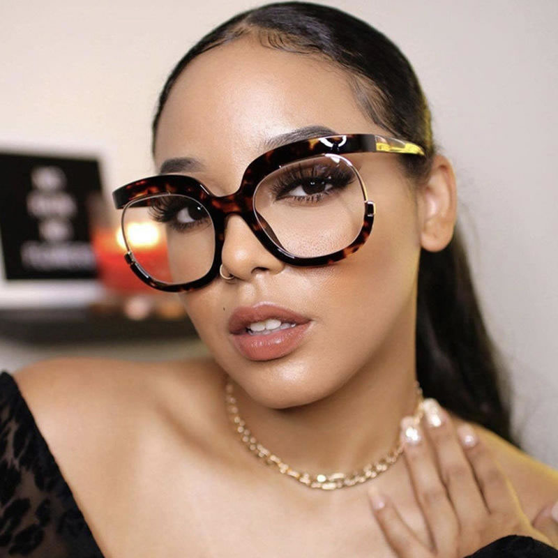 Darice Round Oversized Glasses