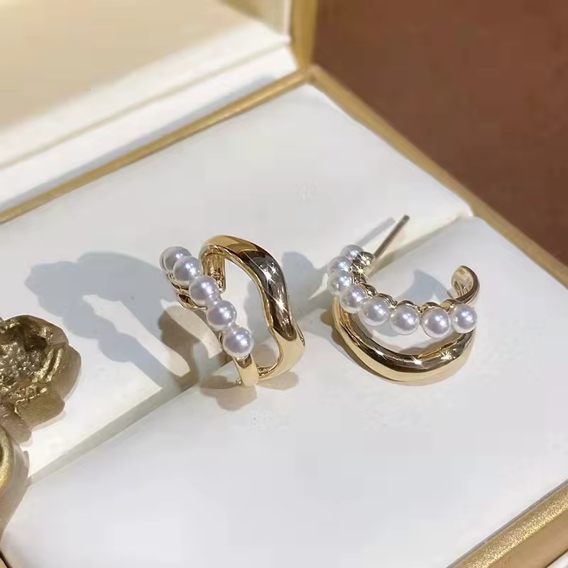 Double Layer Pearl Circle Earrings