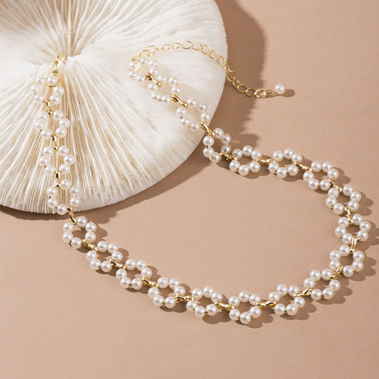 Elegant Flower Pearl Necklace