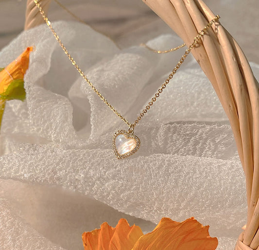 Trendy Heart Opal Necklace
